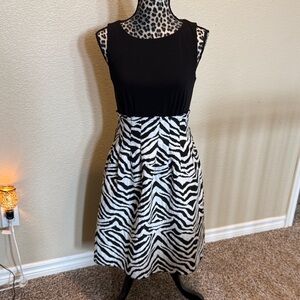 Jessica Simpson Black and White Zebra Midi Dress